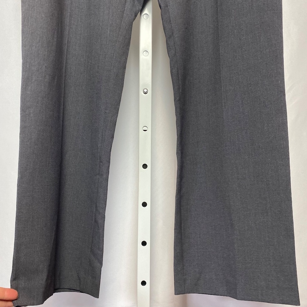Time and Tru Womenʻs Plus Size Grey Elastic Waist Pull On Dress Pants XXL - Picture 2 of 6